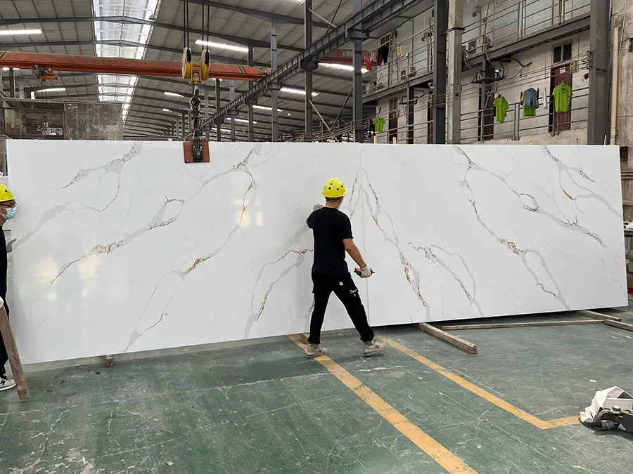 Super Jumbo Size Calacatta Gold Quartz