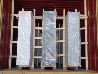 Loading Quartz Slabs Loading Quartz Slabs